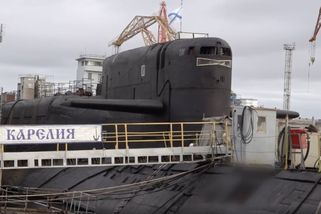 Podmořská zrůda v Putinových rukou, píší média. Rusko zkouší novou ponorku a mluví o tsunami